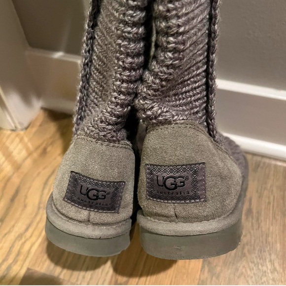 Ugg Gray tall sweater Boots sz 9 - Picture 4 of 5